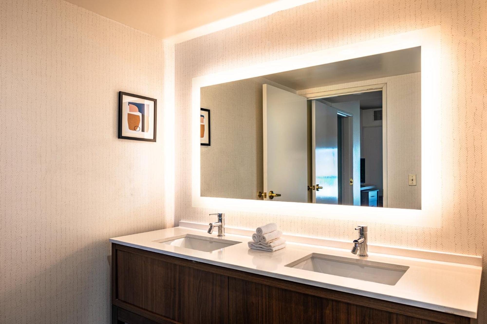 Holiday Inn Oakland Airport By Ihg מראה חיצוני תמונה